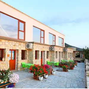 Dena Appartement